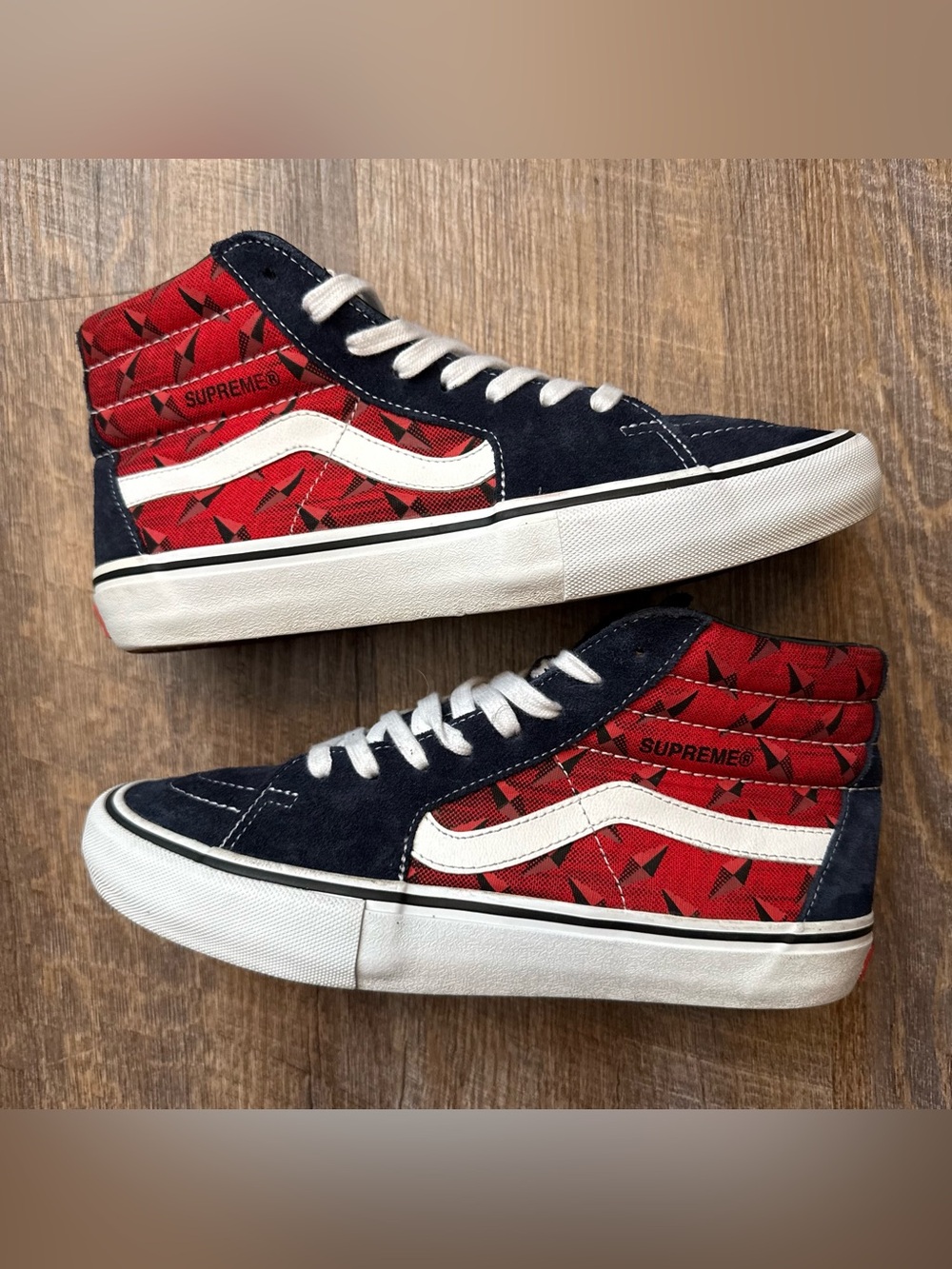 Supreme x Vans Sk8-Hi Pro Diamond Plate Navy Blue Red